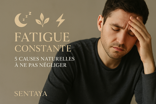 Homme fatigué en chemise sombre, yeux fermés, illustrant la fatigue chronique masculine. Visuel premium du blog Sentaya sur les causes naturelles de l’épuisement.